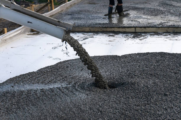 Best Custom Concrete Contractor  in Morenci, AZ